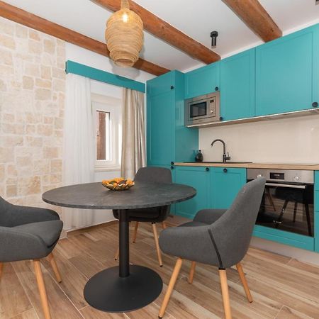 Ivka Makarska - Modern And Luxurious Oldtown Apartament Exterior photo