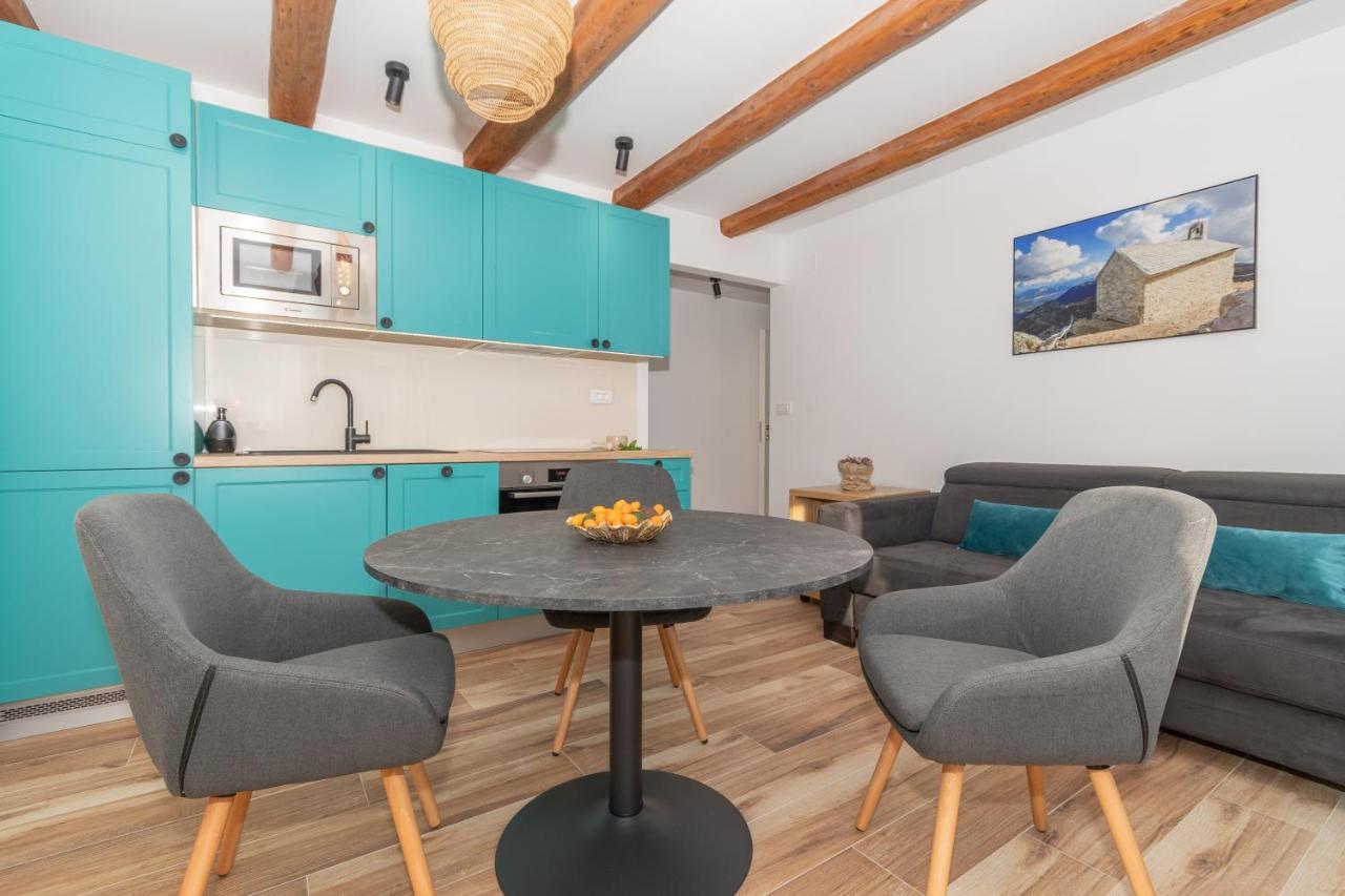 Ivka Makarska - Modern And Luxurious Oldtown Apartament Exterior photo